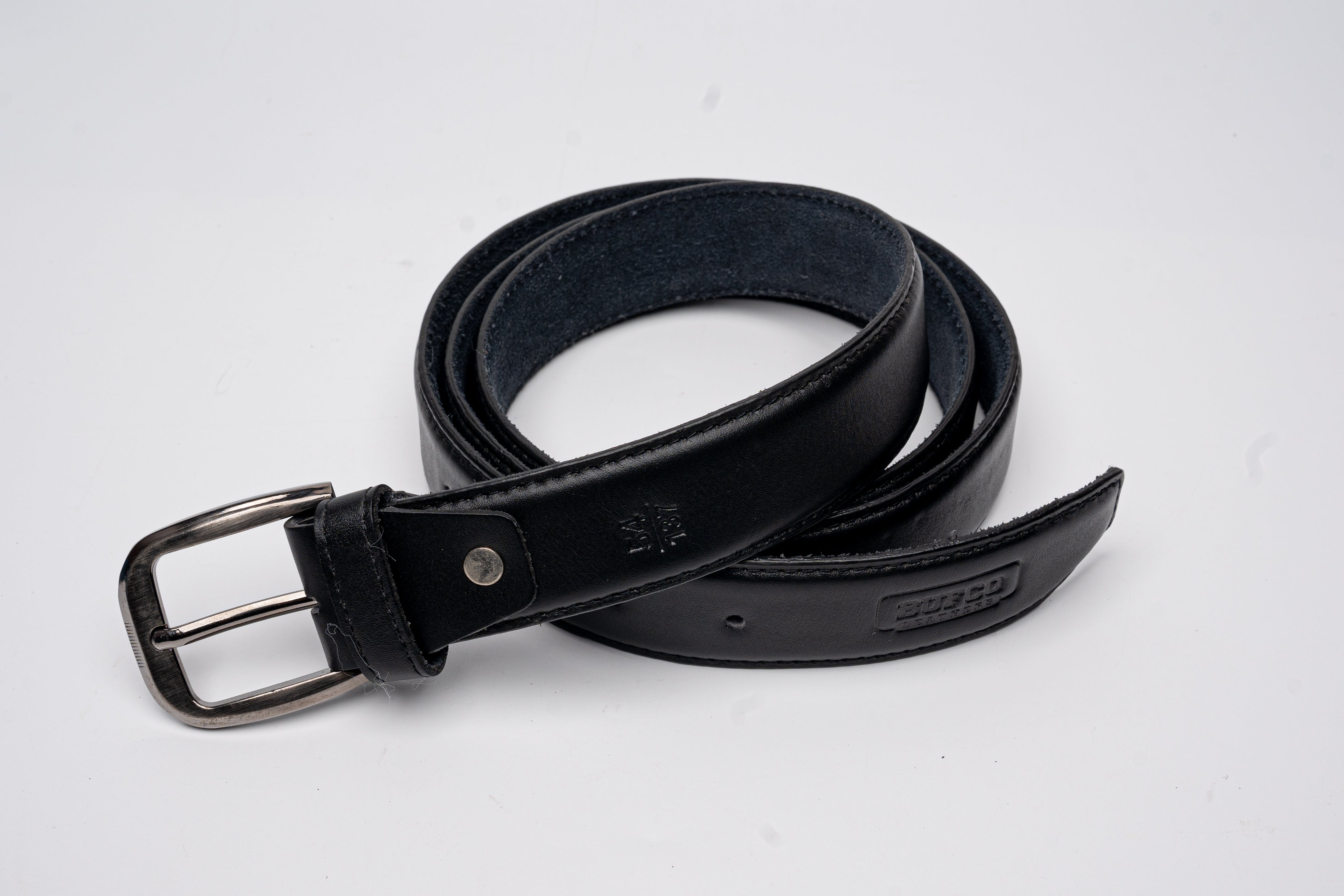 Tan Man Shadow Line - Elegant Black Leather Belt